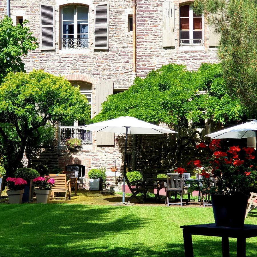 Castel Jolly Panzió Rennes Kültér fotó